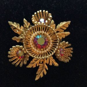 1950s Flower Vintage Brooch